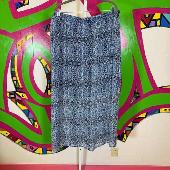 Faded Glory, Maxi Skirt, Fun Print. Size XXL. In excellent condition! - Picture 4 of 6